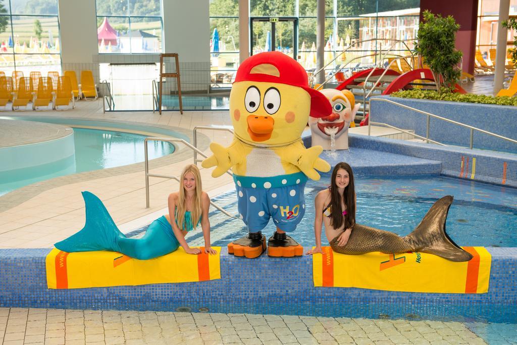 H2O Hotel-Therme-Resort, Fur Familien Mit Kindern バート・ヴァルタースドルフ エクステリア 写真