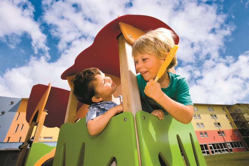 H2O Hotel-Therme-Resort, Fur Familien Mit Kindern バート・ヴァルタースドルフ エクステリア 写真